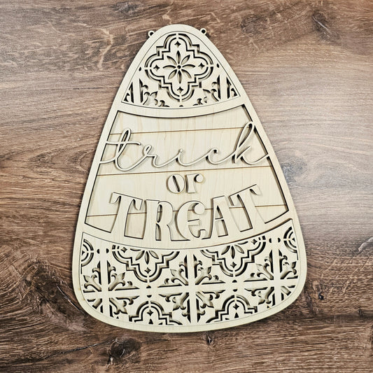 Trick or Treat candy corn A5746: Novelty door hanger