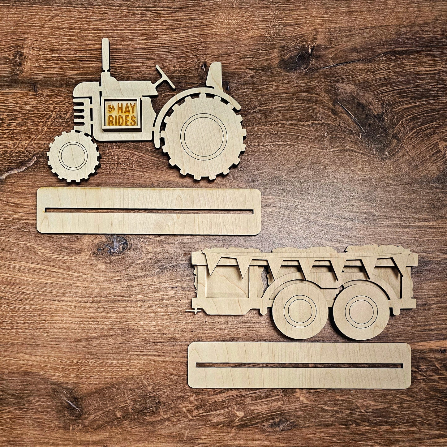 Farm Tractor Hay Rides A5728: Chunky Shelf Sitter