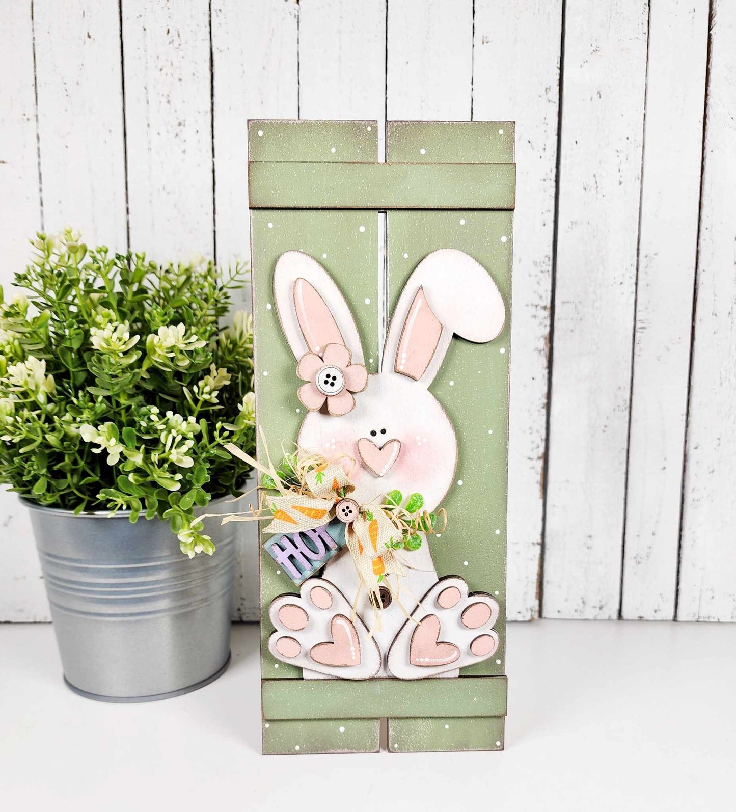 Bunny_pallet A5683: Chunky Shelf Sitter