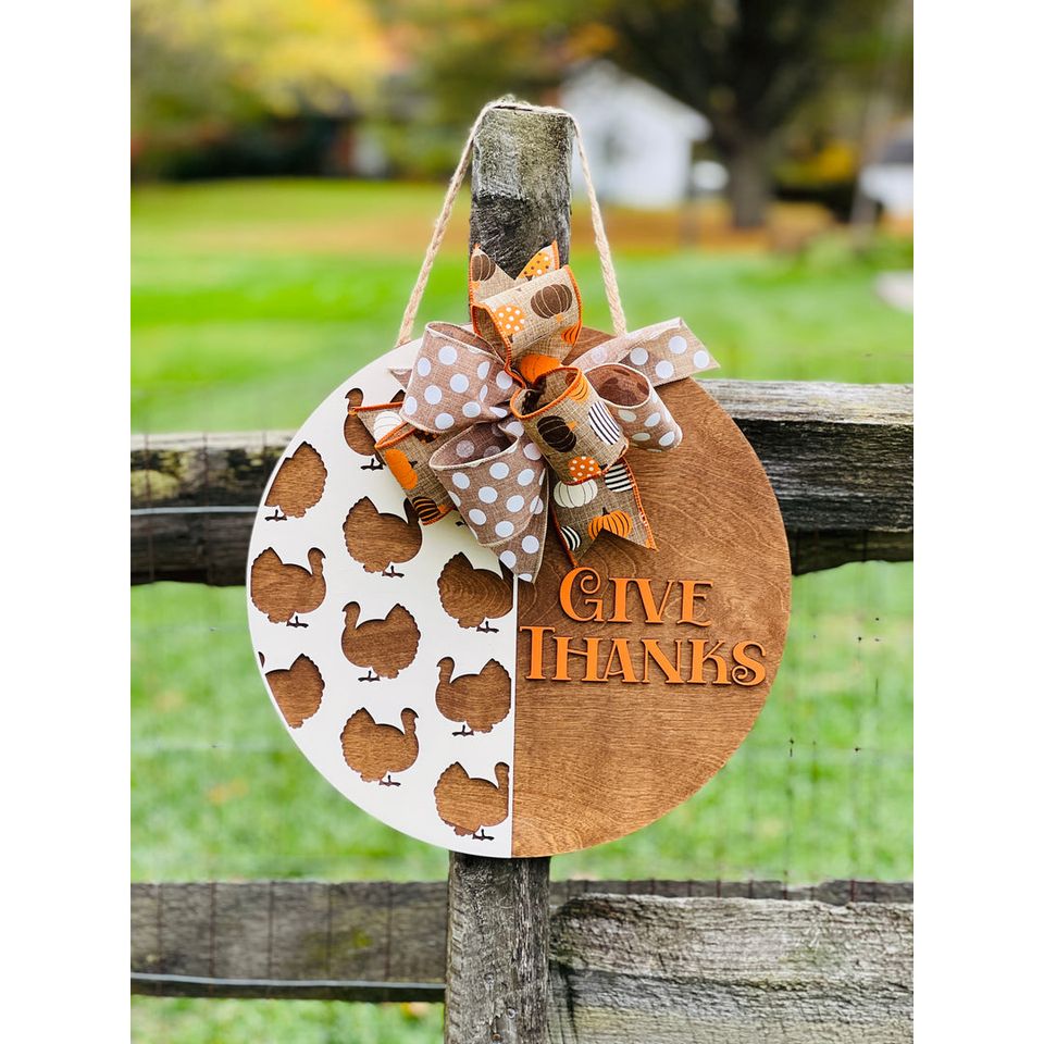 Give Thanks: 3D round door hanger A1721N