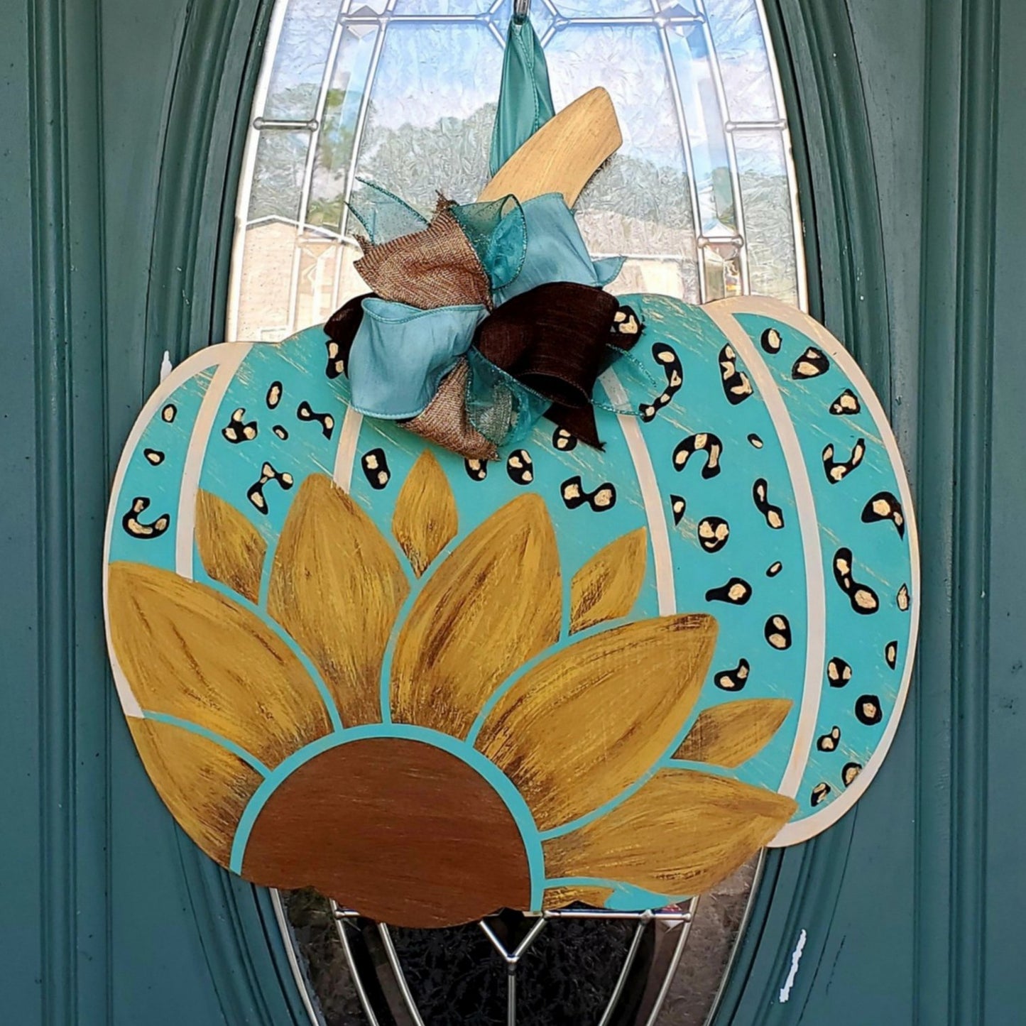 Sunflower Leopard Pumpkin: Pumpkin Door Hanger Design A1418N