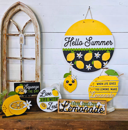 When life gives you lemons: Novelty door hanger