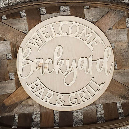 Welcome Backyard BBQ n Grill: 3D round door hanger A1877N