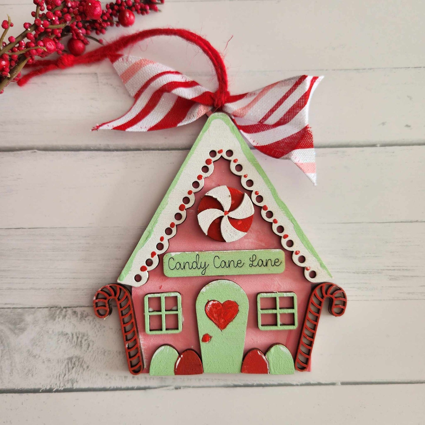 Gingerbread house: pop out kits