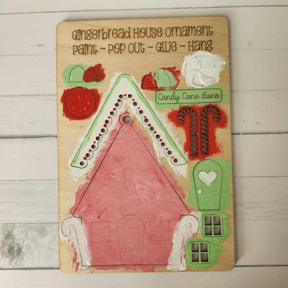 Gingerbread house: pop out kits