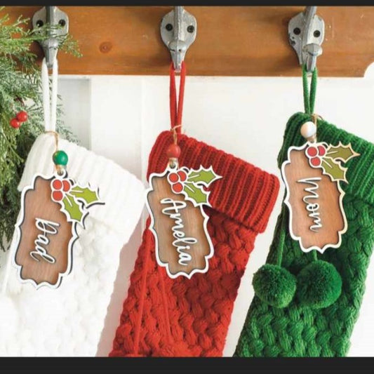 Holly Tag: 3D Ornaments