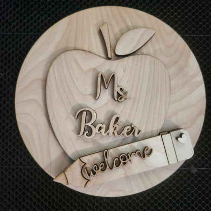 Apple teacher sign: 3D round door hanger