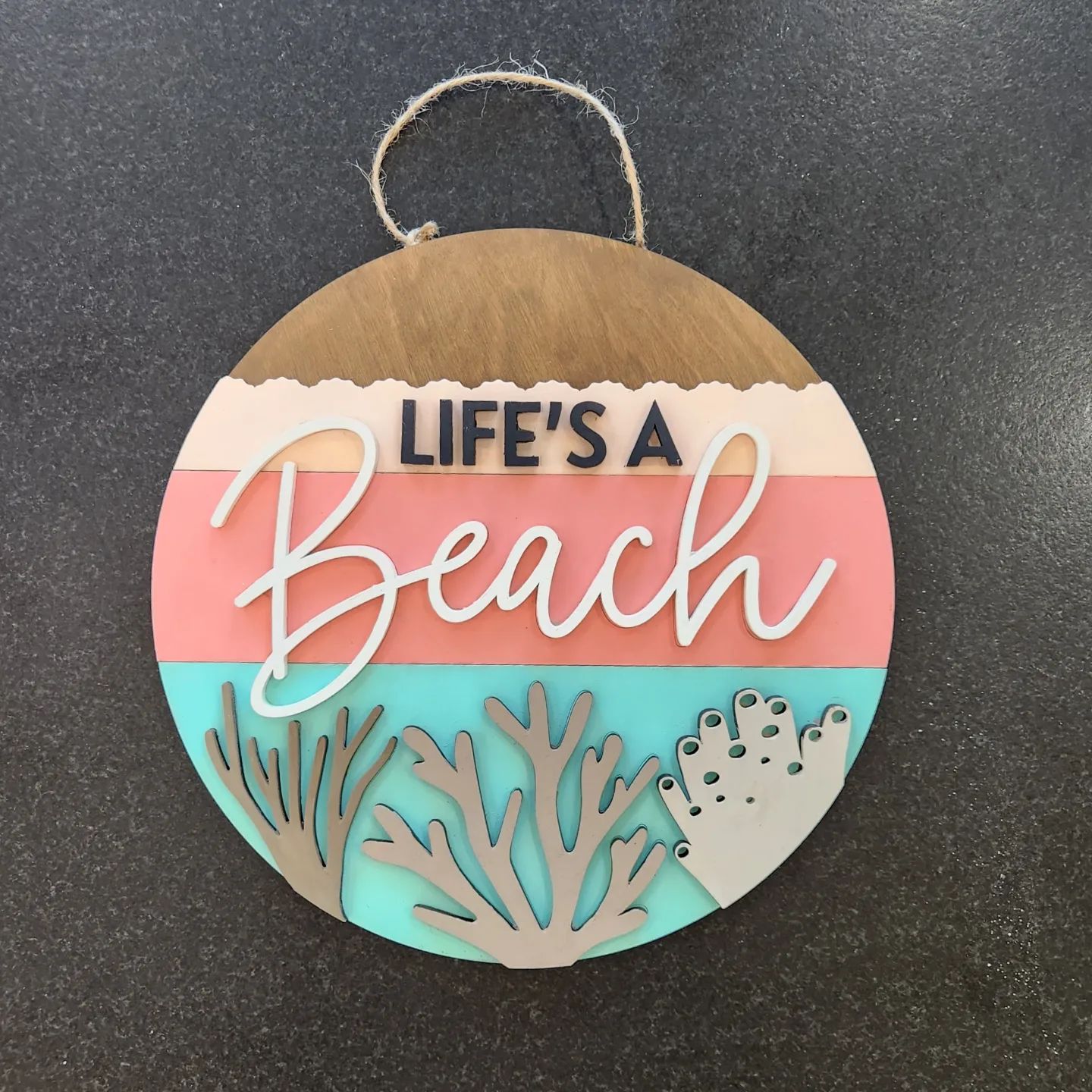 Life's a Beach: 3D round door hanger