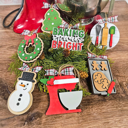 Baking Spirits Bright Cookies: pop out kits