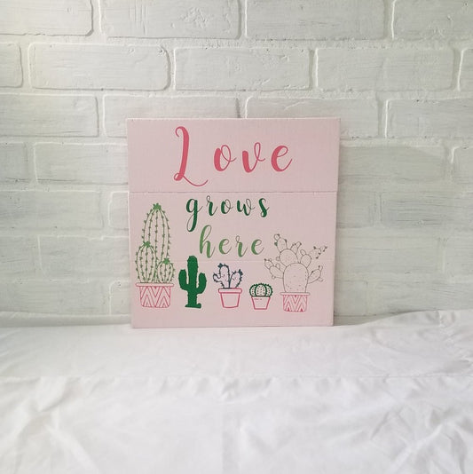 Love grows here:  Square Design A1261N